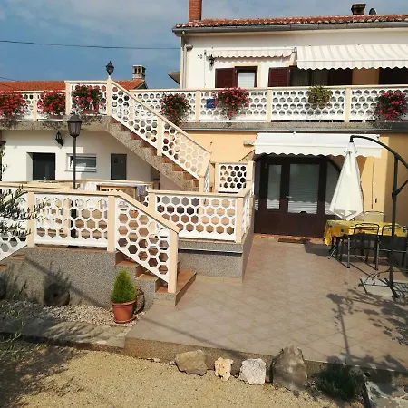 Apartmani Marija Malinska Exterior photo
